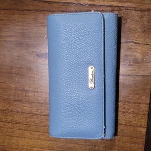 Buxton bifold wallet